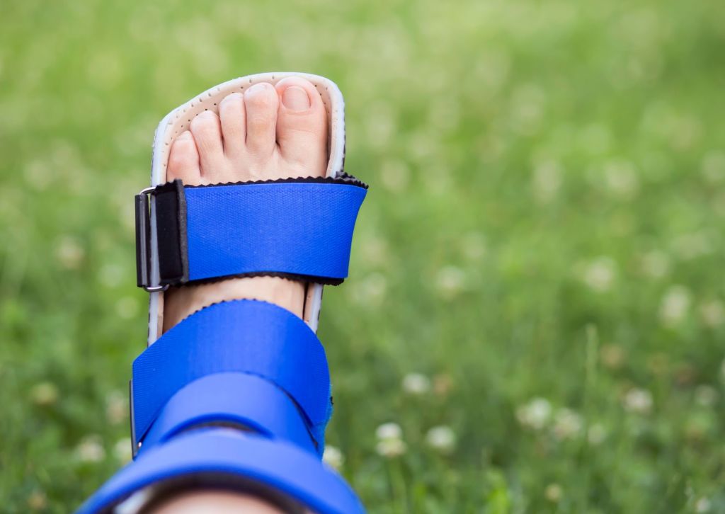 foot brace for fracture