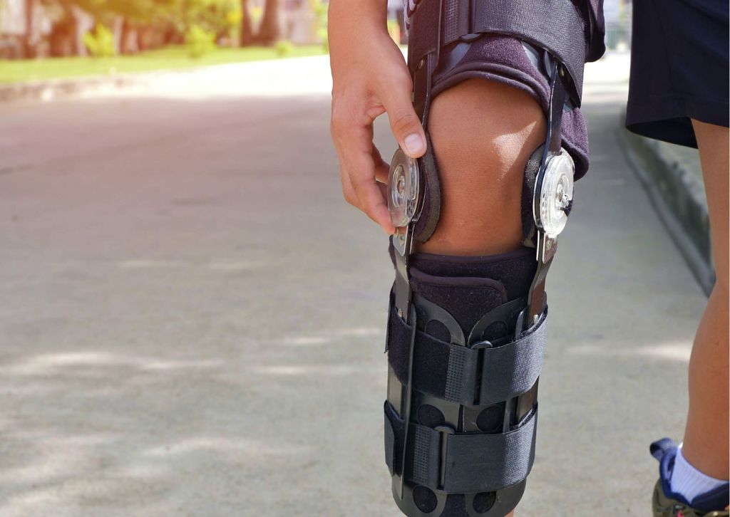 tricompartmental osteoarthritis knee brace